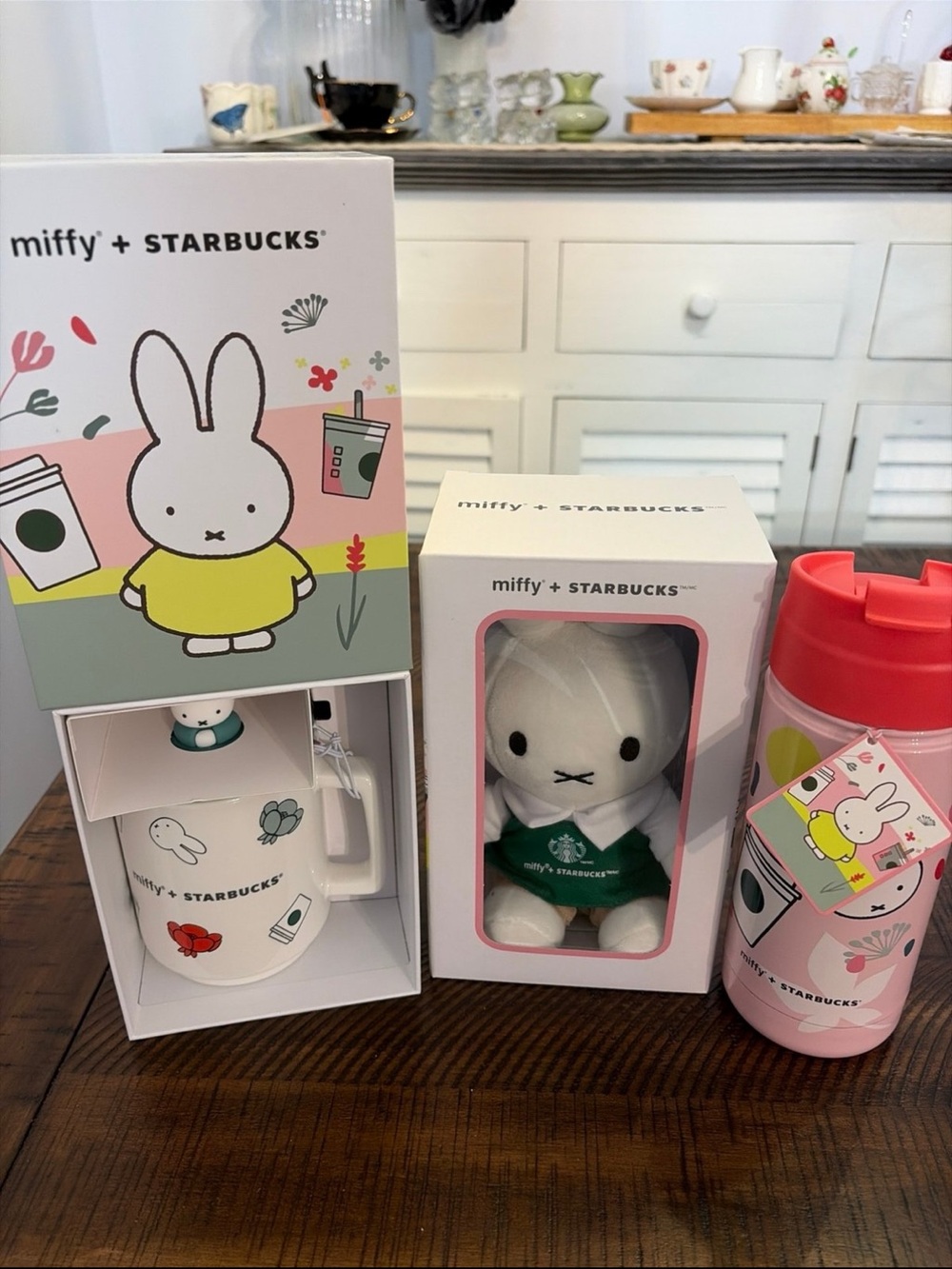 miffy x STARBUCKS Pink Bottle & Plush Gift Set